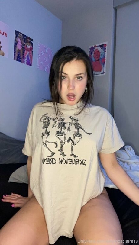 amandaclaire18 onlyfans leak