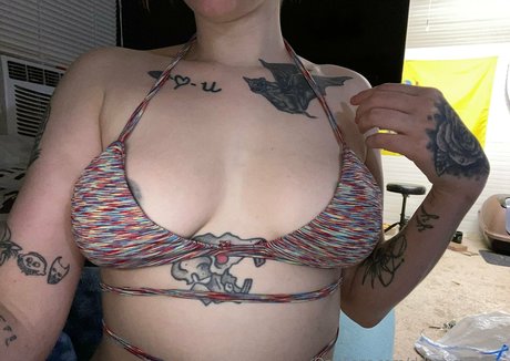 ddisgustingtxre onlyfans topless