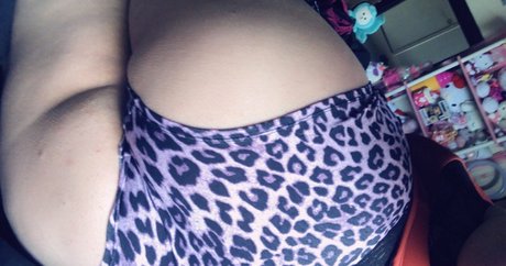 SpookyGirlLove leaked onlyfans content