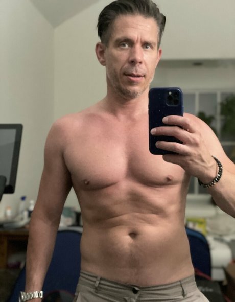 mickbluexxx onlyfans leaked tits