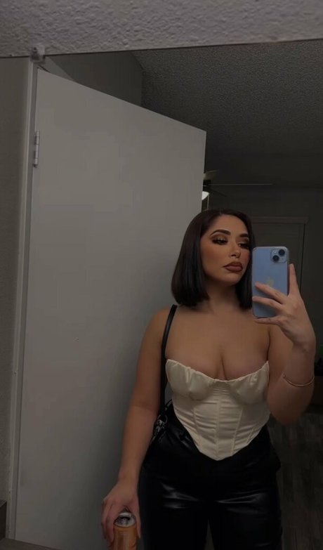 emelyelenaa onlyfans leak