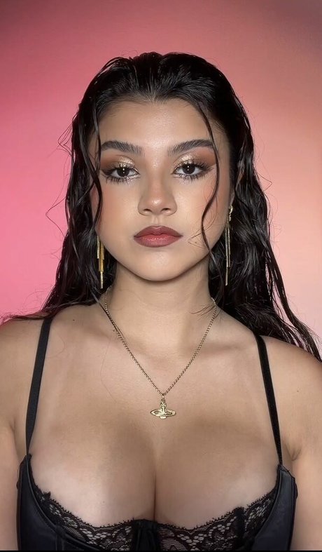 saraecheagaray onlyfans naked