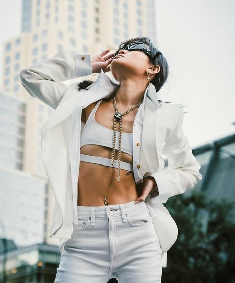 Jeannie Elise Mai is on onlyfans