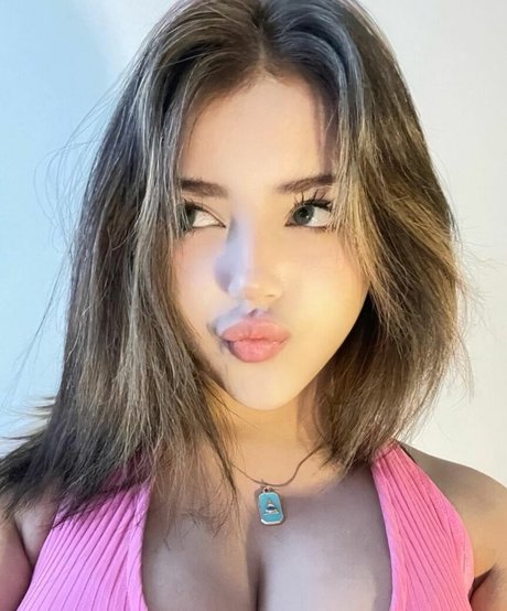 Melekwhoo only fans nudes