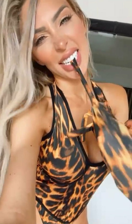 farrahabraham onlyfans xxx