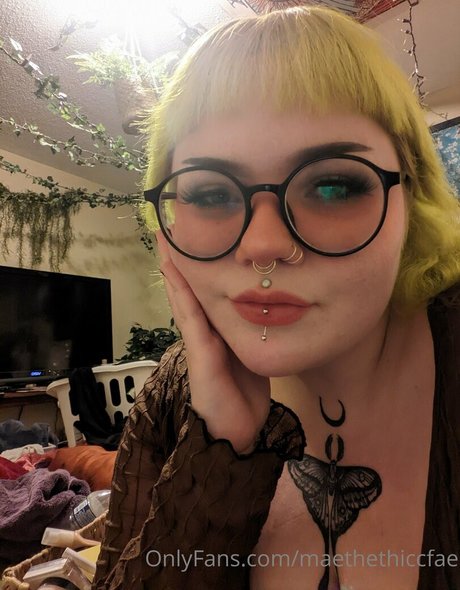 maethethiccfae onlyfans naked pics