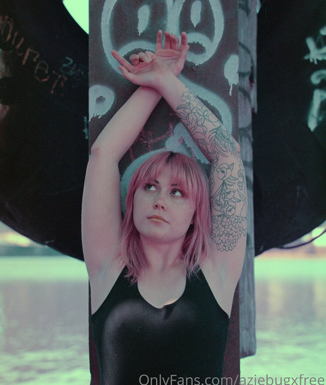 aziebugxfree only fans review