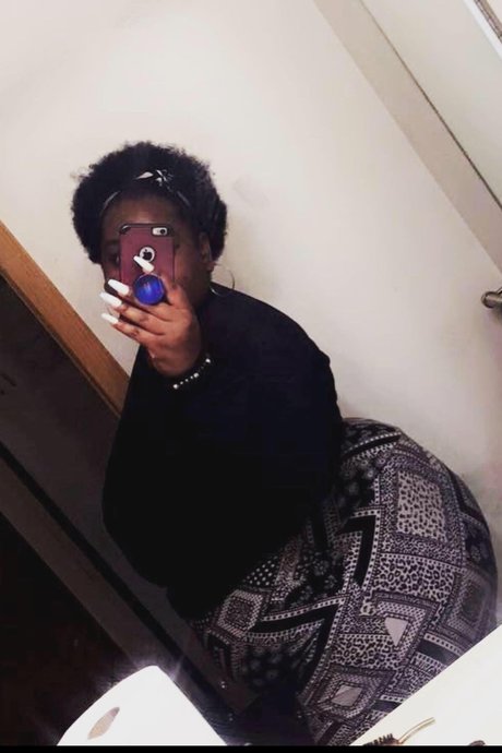 KindSiren boobs onlyfans