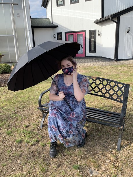 Queen of Ice feet onlyfans