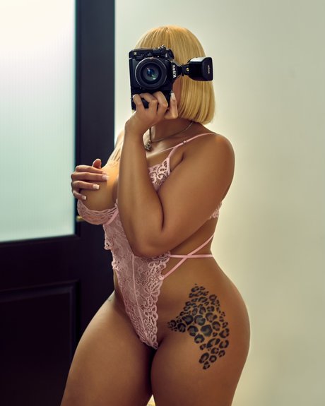 Your Favorite_ onlyfans nude photos