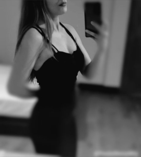 Paula Mena onlyfans naked