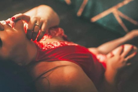 BeekersWife boobs onlyfans