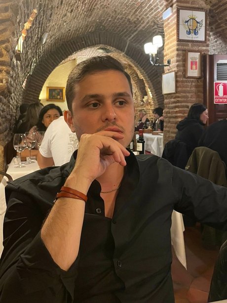 Migue Pastrano_ onlyfans hot