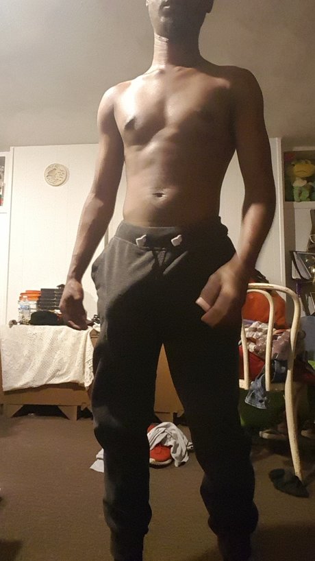 Swang Lee onlyfans nude pics