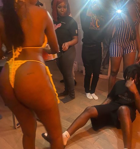 Sexy Sasha onlyfans nide