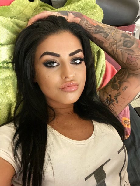 Anna Maria Fernandez Cruz onlyfans leak fuck