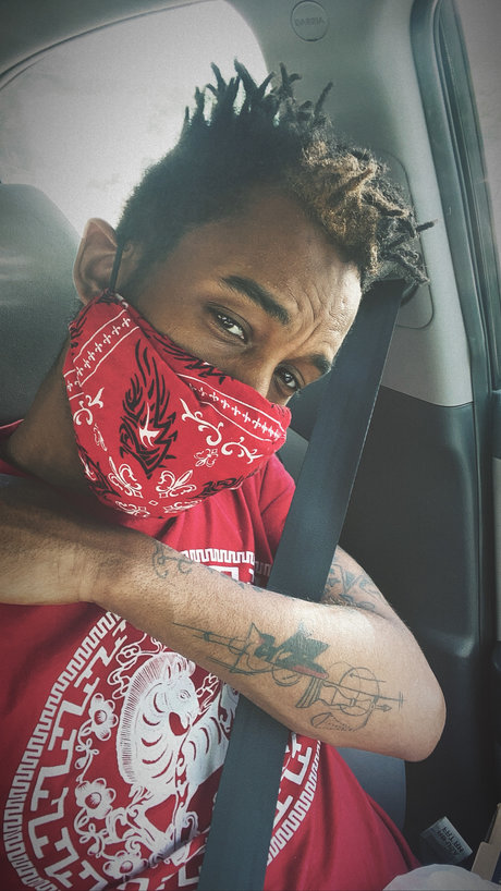 Shellz boobs onlyfans