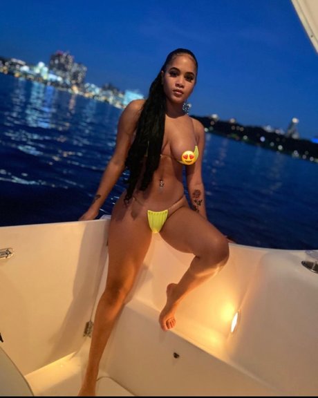 Nathyc_ onlyfans boobs