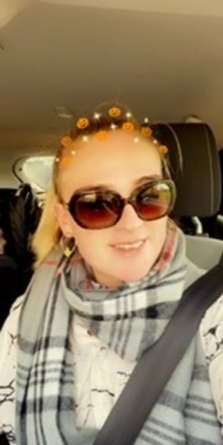 _Emma onlyfans leaked tits