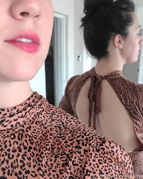 Topless talks with Mel onlyfans leak