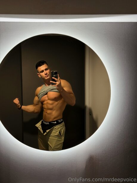 MrDeepVoice onlyfans public photos