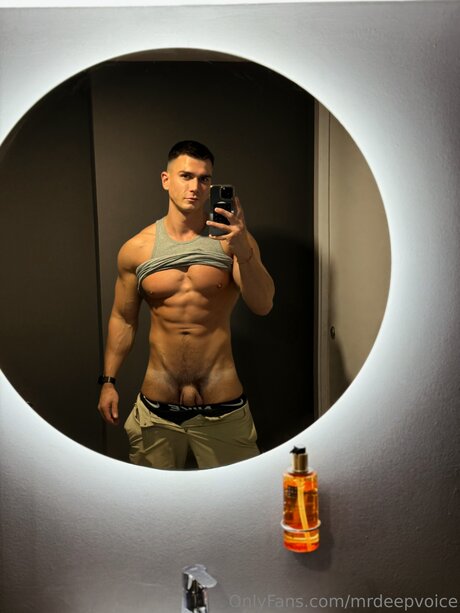 MrDeepVoice onlyfans nude pics