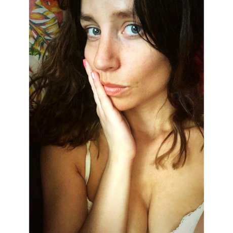 MaddyW onlyfans tits