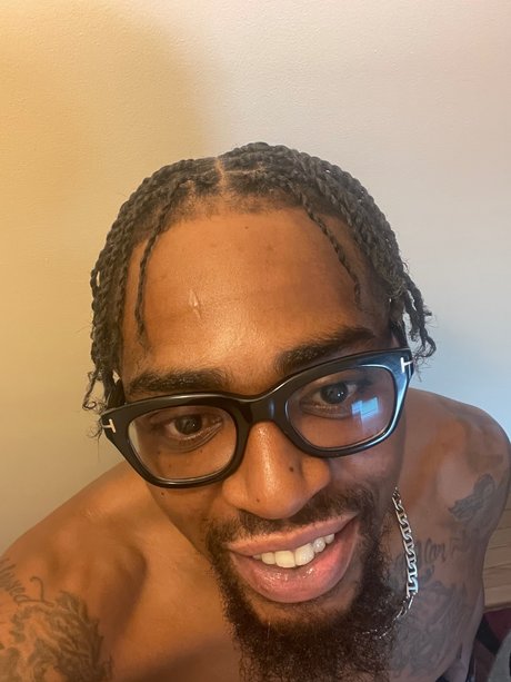 SlangHer810 onlyfans sextape leak