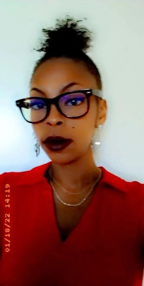 GoldHoney only fans content