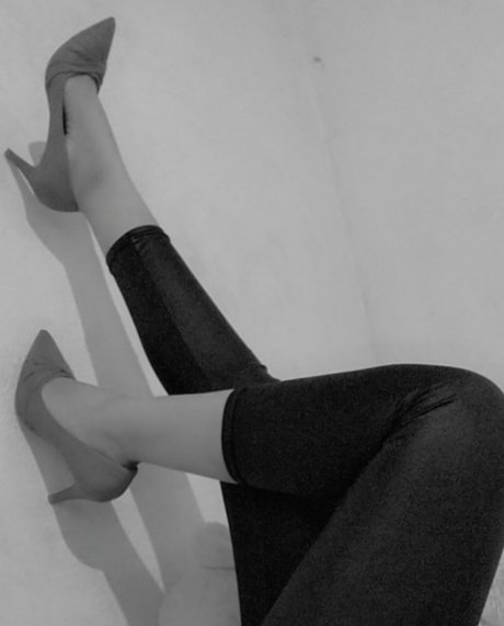 FeetGirl nude onlyfans pics