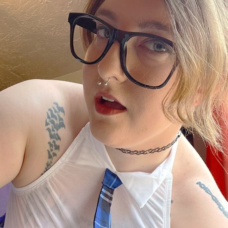 Olivia Awkward xxx onlyfans