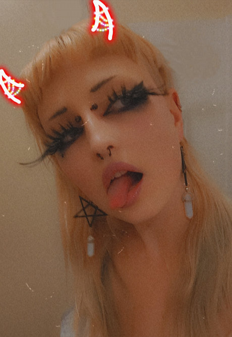 Senpai Thunderthighs onlyfans nude leaked