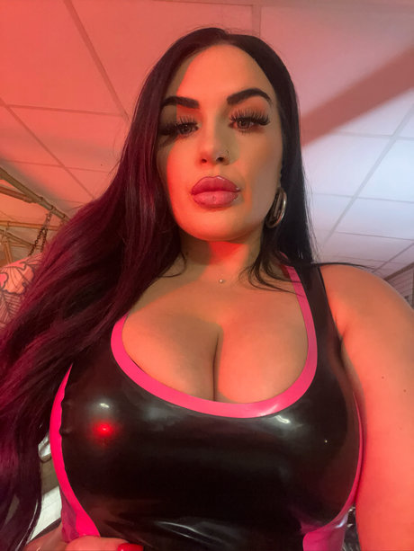 GODDESS TAYLOR HEARTS onlyfans leaked nude
