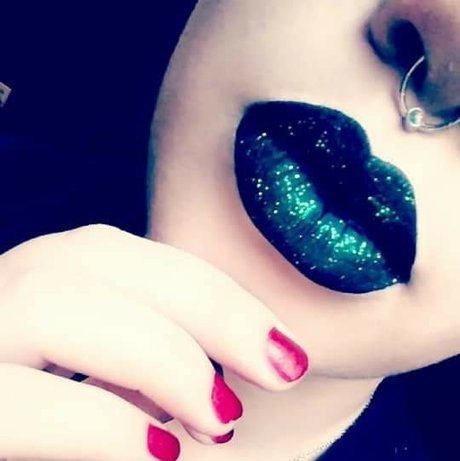 Self Medicate amp amp Smile naked onlyfans leak