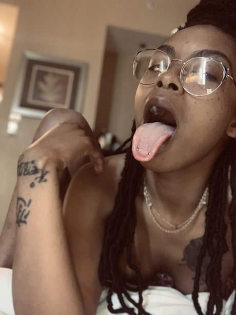 Key2yahHeart_ nude only fans leaks