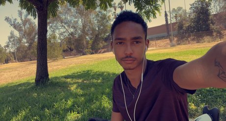 Dylan Adams onlyfans desnuda