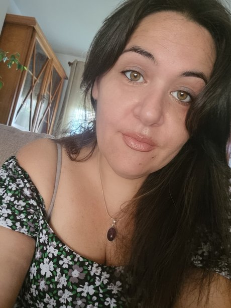 Daviniavilla en onlyfans