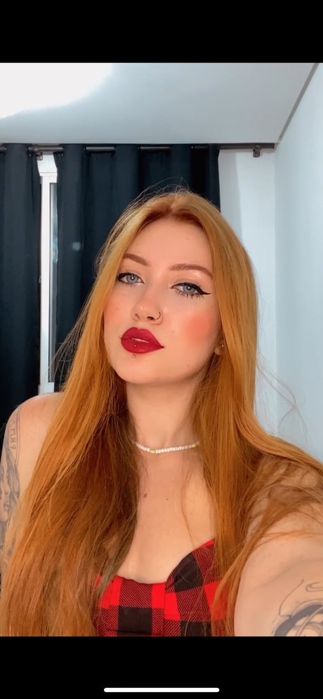 thais vargas onlyfans sexy