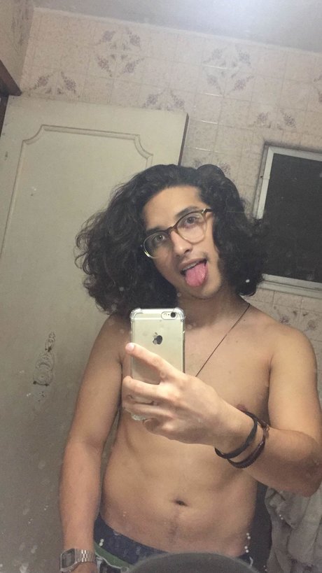 RaulMed onlyfans fotos