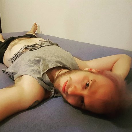 enby Otter only fans content