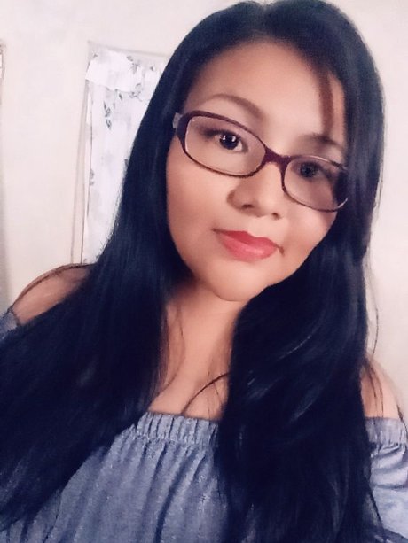 Liz Chvz onlyfans nude leak