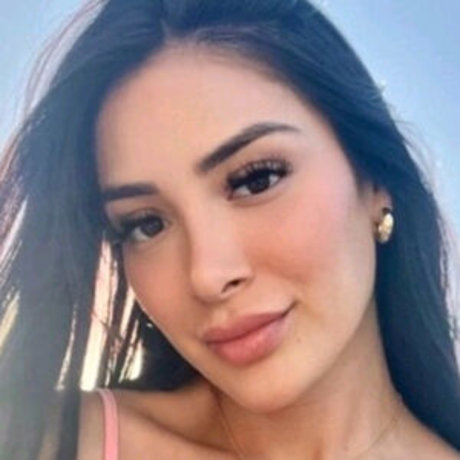 nicolegarza only fans naked