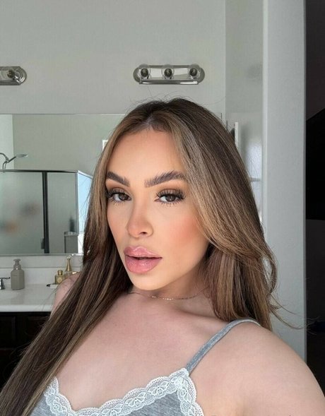 Rayleen Vega onlyfans topless