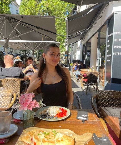 Siennarlv onlyfans public photos