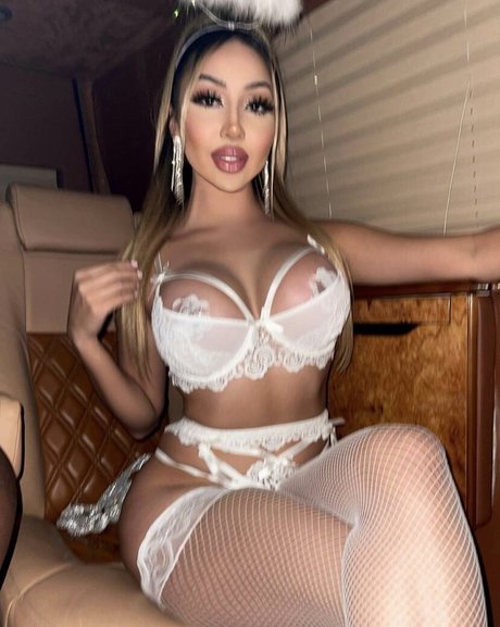 Sabrina Agarie onlyfans leaked pics