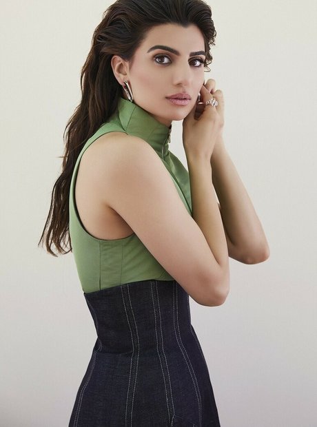 Claudia Doumit onlyfans leak fuck