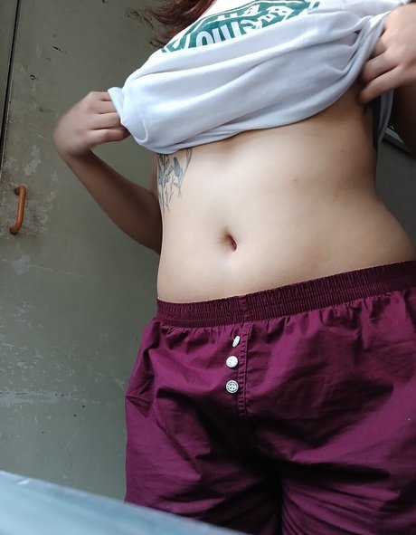 Shessnarky onlyfans nudes porn