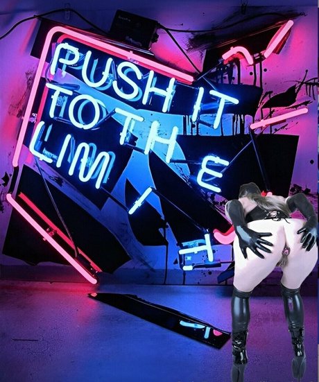 ilovetina2 onlyfans desnuda