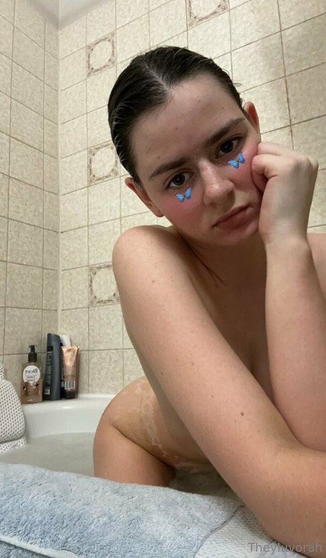 theyluvorah onlyfans archive