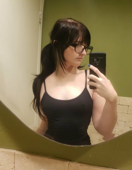 unkyndled nude onlyfans leaks